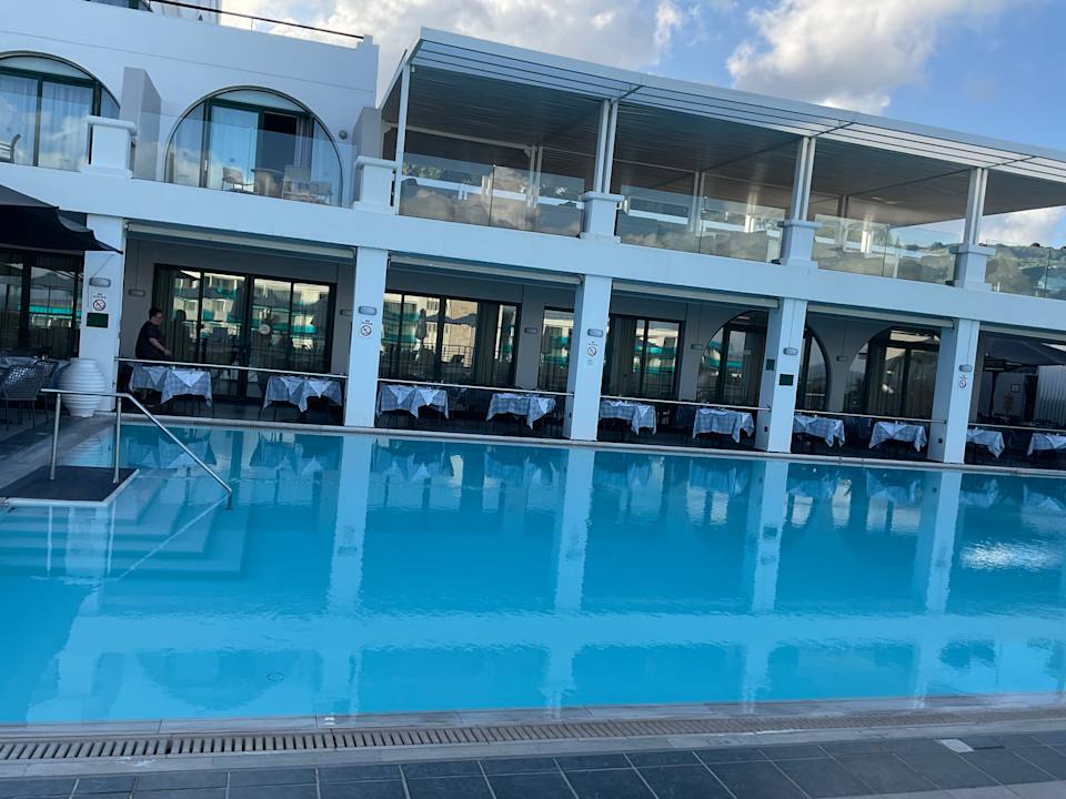 Pool Hotel Calypso Beach