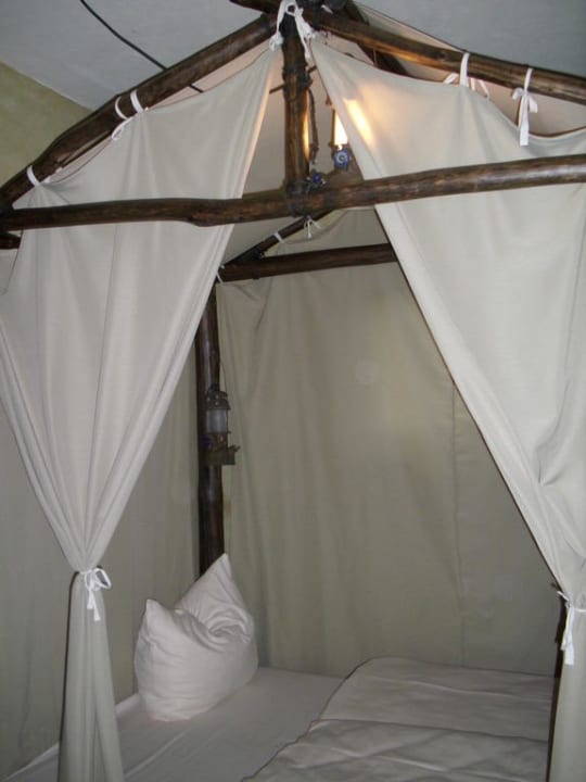 Kinderbett im separatem Zimmer Hotel Matamba - Phantasialand Erlebnishotel