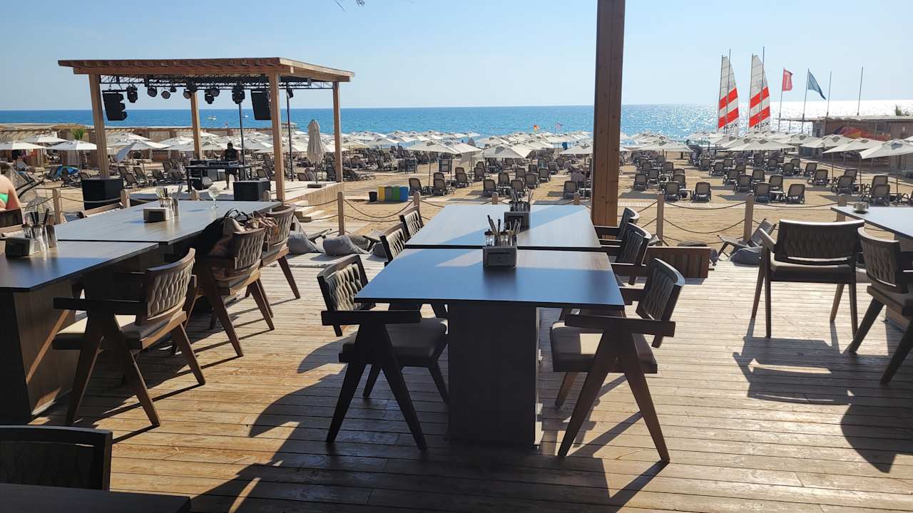 Gastro Jacaranda Luxury Resort