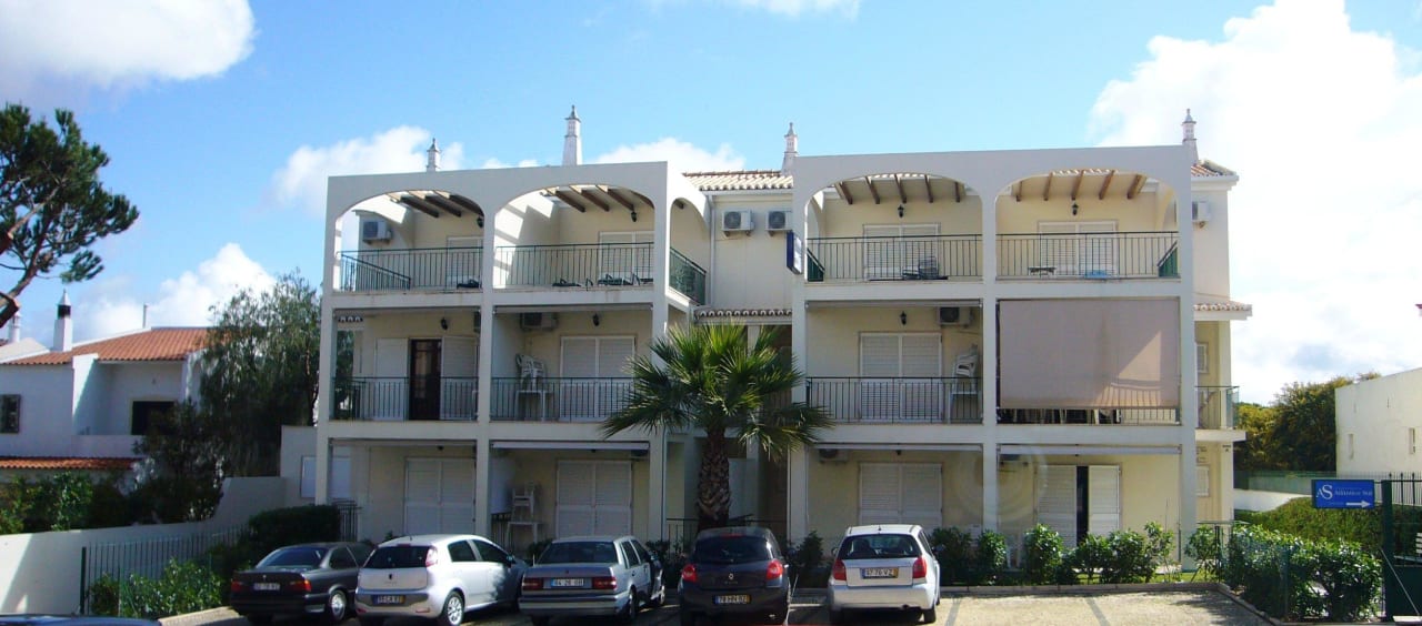 Atlantico Sul Straßenansicht Apartments Atlantico Sul