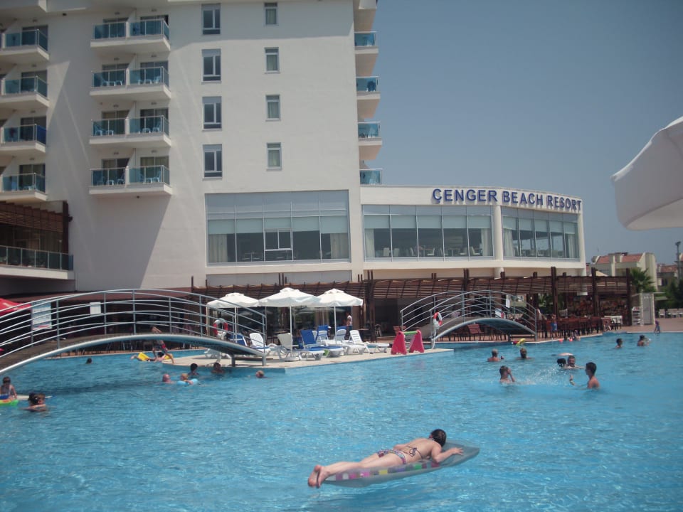 Pool Cenger Beach Resort & Spa