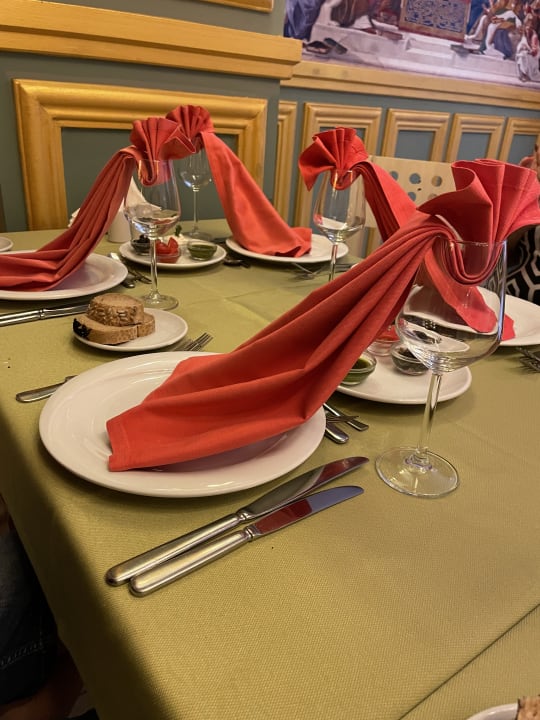 Gastro Seaden Corolla Hotel