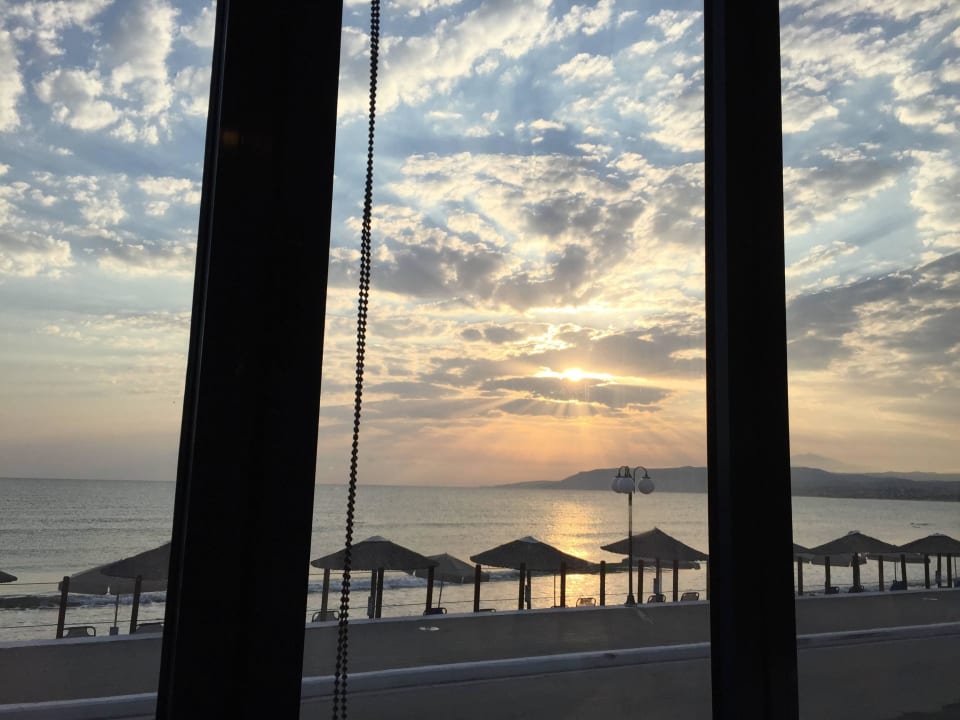 Blick aus dem Restaurantbereich Corissia Beach Hotel