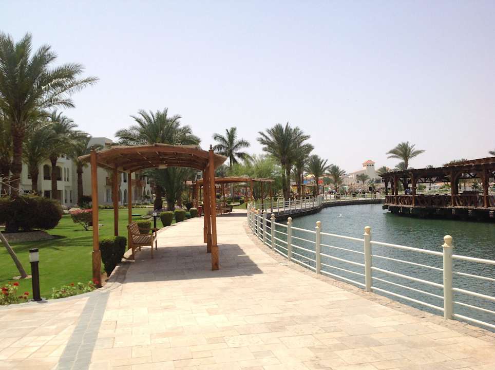 Der Weg zum Strand Pickalbatros Dana Beach Resort - Hurghada