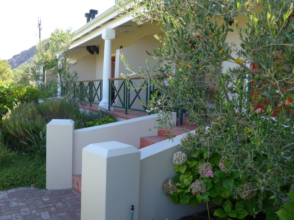 Eingang zum Hotel B&B Montagu Vines