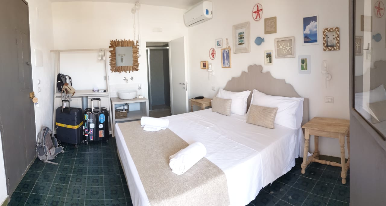 Zimmer La Sciara Hotel