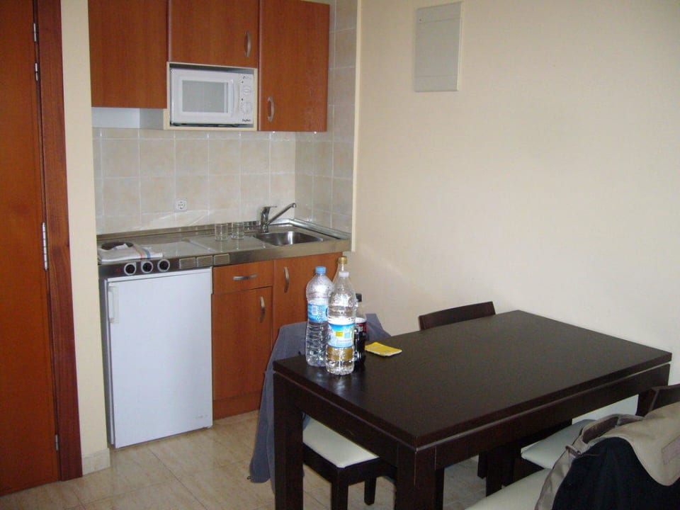 Küche mit Essecke allsun App.-Hotel Orient Beach