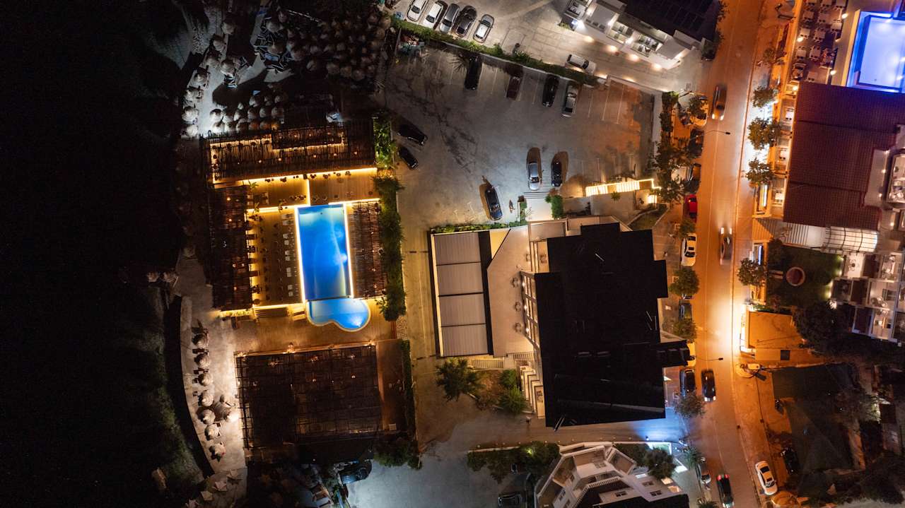 Außenansicht Grand Hotel Saranda