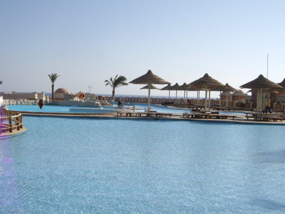 Obere Poollandschaft Serenity Alpha Beach