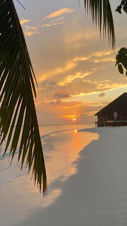 Strand Vilamendhoo Island Resort & Spa