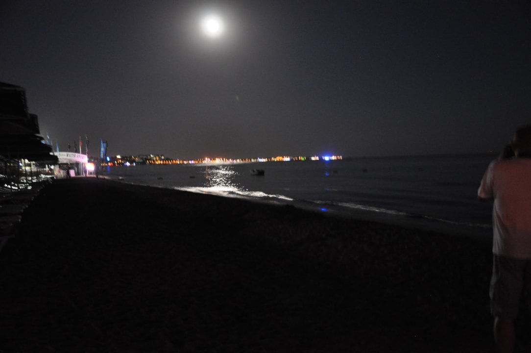 Vollmond Nacht Hotel Miramare Beach