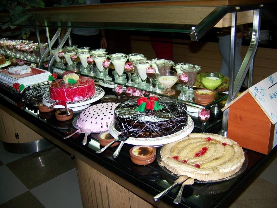 Büffet am Abend Can Garden Resort