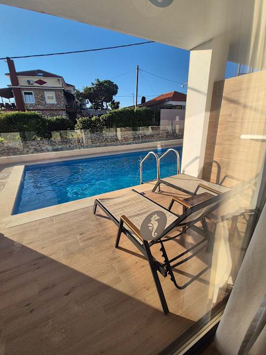 Zimmer Cavo Orient Beach Hotel & Suites