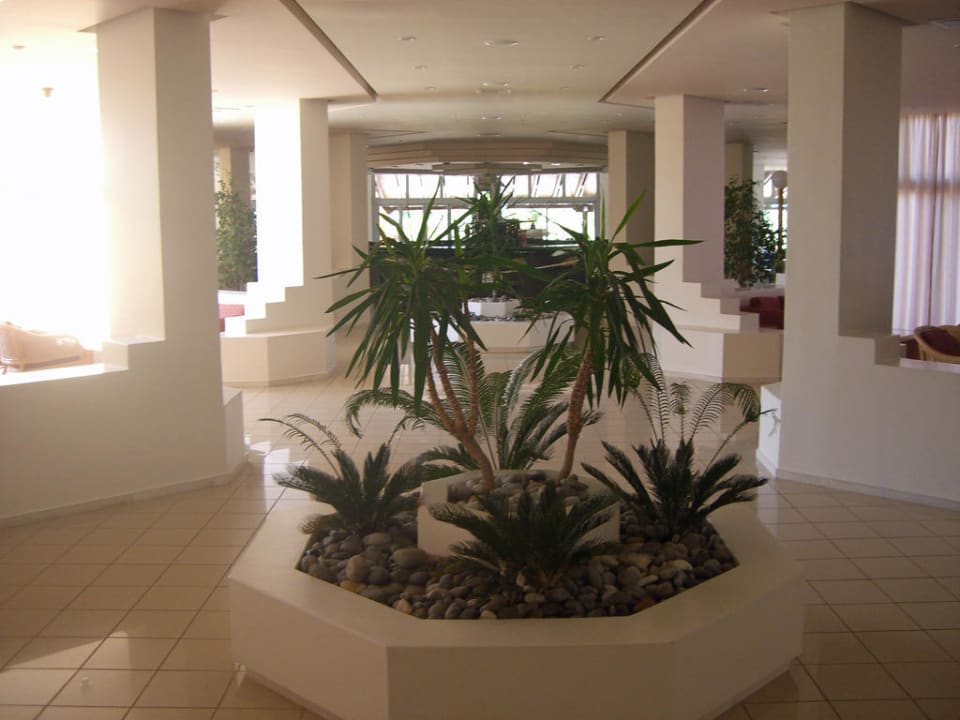 Blick von der Lobby zur Bar Anissa Beach & Village