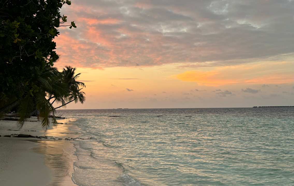 Strand Vilamendhoo Island Resort & Spa