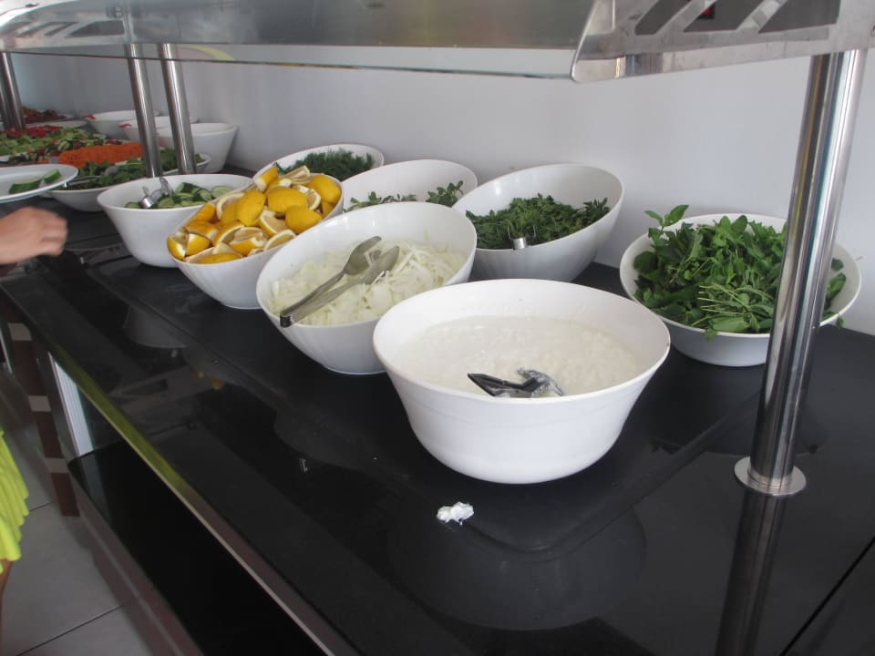 Büffet Petunya Beach Resort