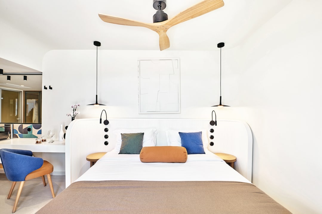 Zimmer Paralos Kosta Alímia