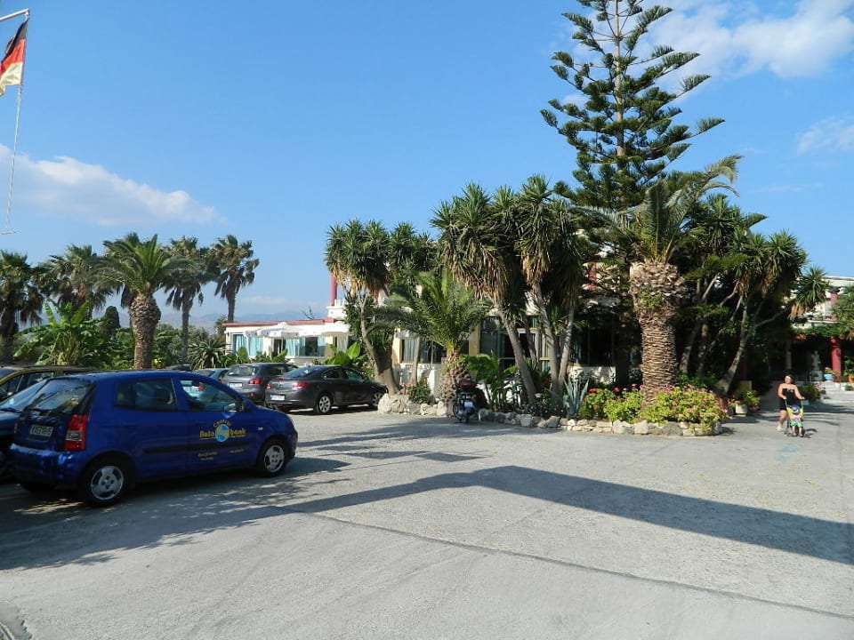 Wjazd do hotelu Apollon Hotel
