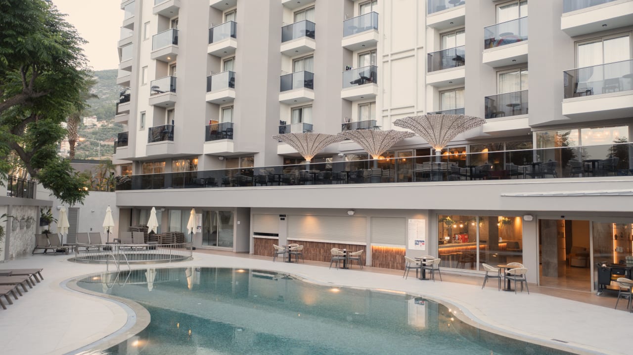Pool Hotel Kleopatra Dreams Beach