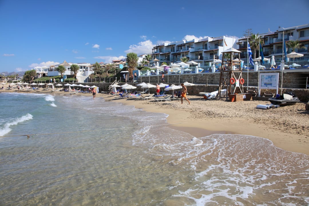 Strand Alexander Beach Hotel & Village Resort