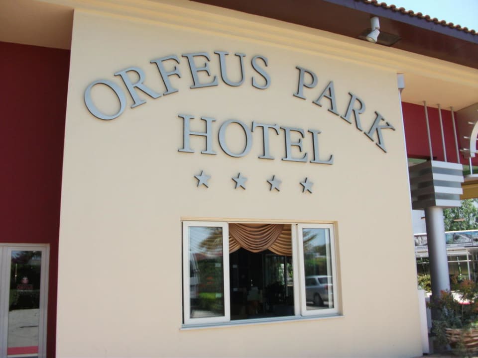 Eingang  Hotel Orfeus Park