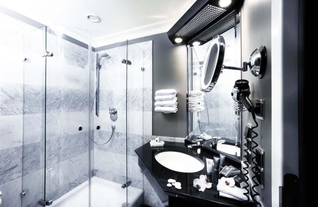 Badezimmer Hotel NEWBERLIN