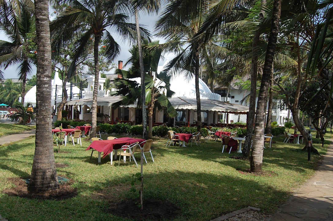 Gepglegte Gartenanlage Hotel Southern Palms Beach Resort