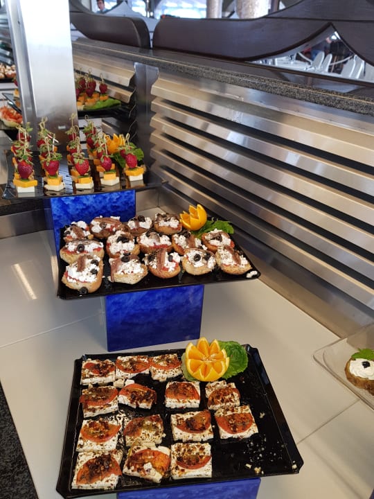 Mittagsbuffet Hotel Kalithea Horizon Royal