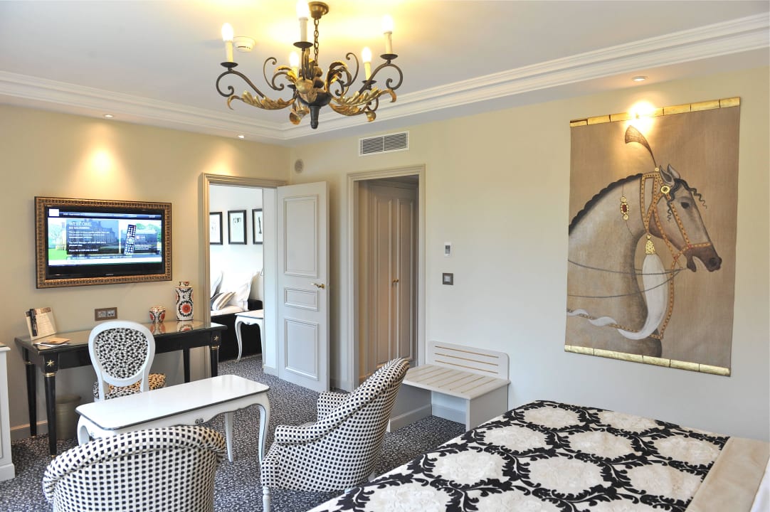 Suite Villa Lara Hotel