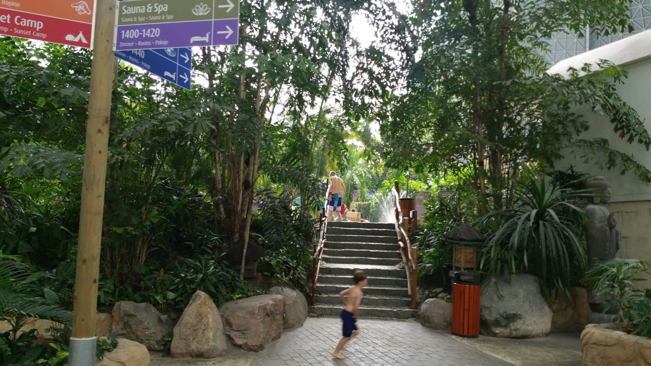 Aufgang zur Lagune Tropical Islands Resort