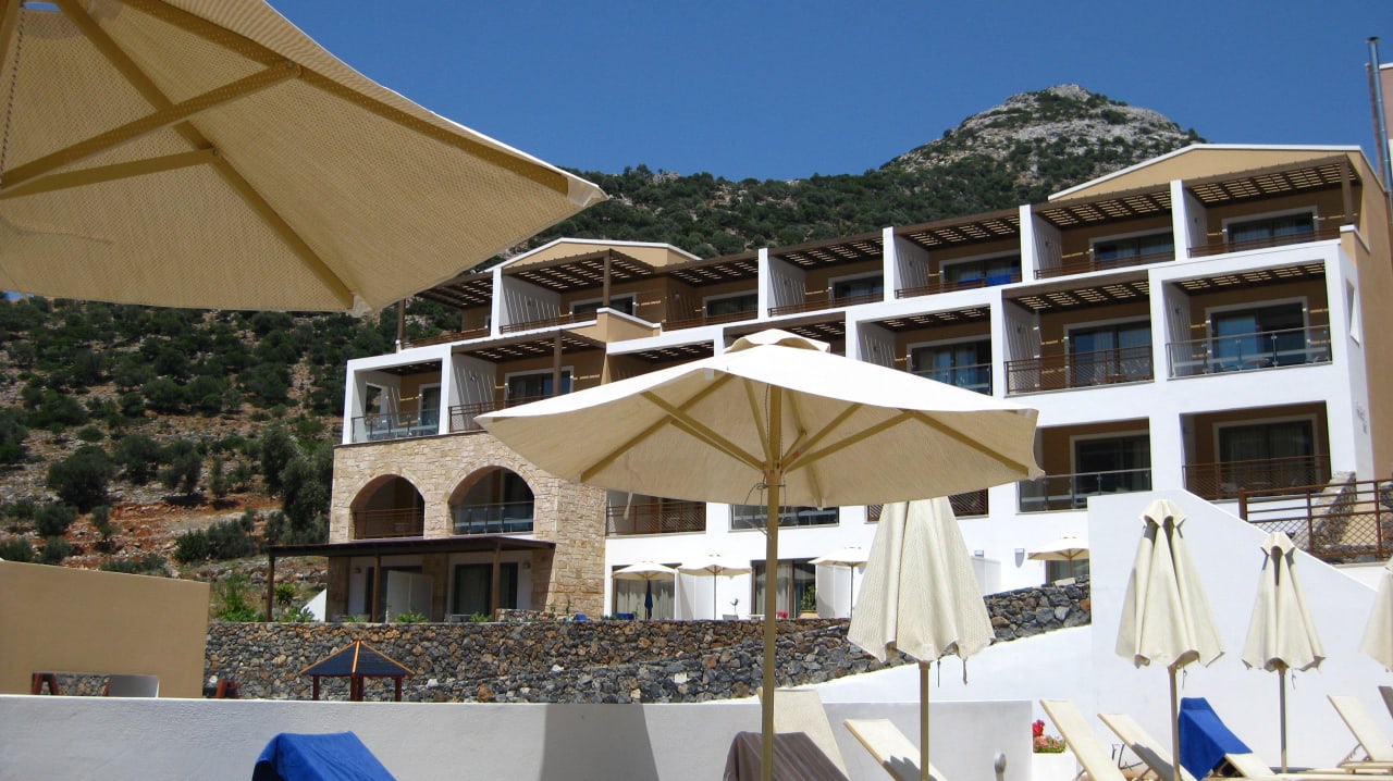 Blick auf Wohngebäude Filion Suites Resort & Spa