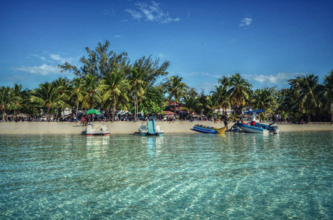 Wunderschön klares sauberes Wasser BelleVue Dominican Bay