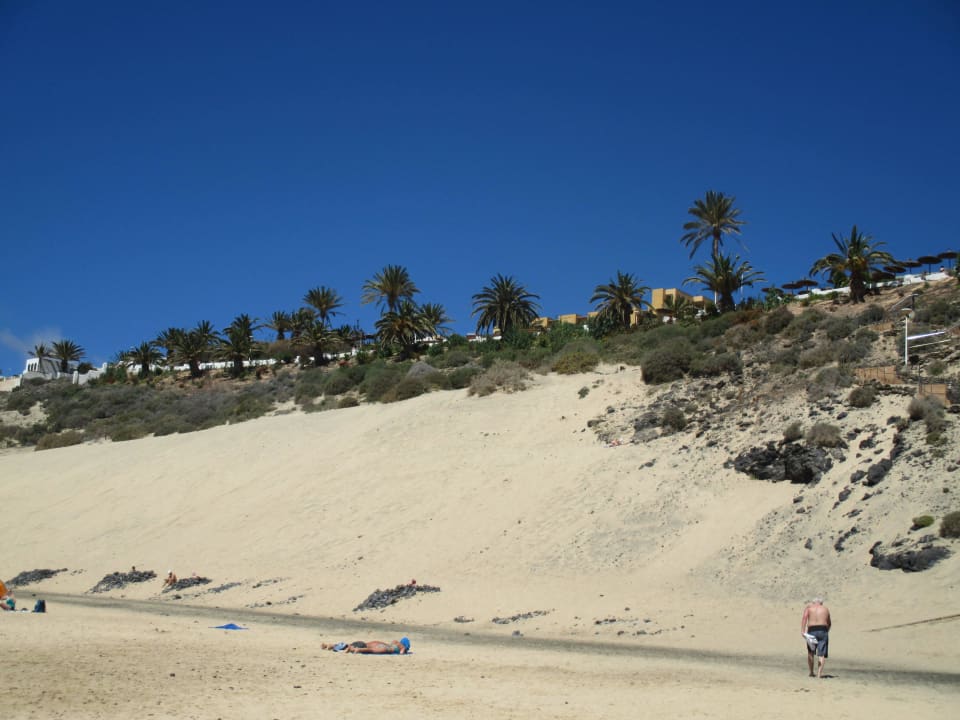 Blick vom Strand auf das Hotel SBH Club Paraiso Playa