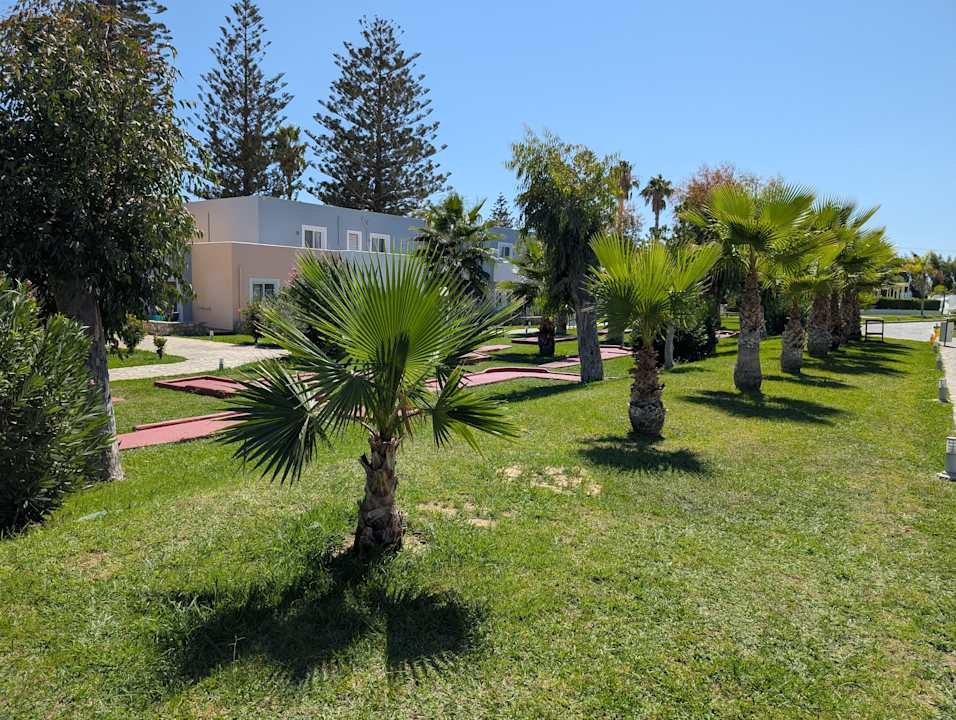 Gartenanlage Atlantica Marmari Beach