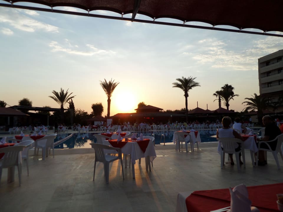 Gemütlicher Abend Hotel Miramare Beach
