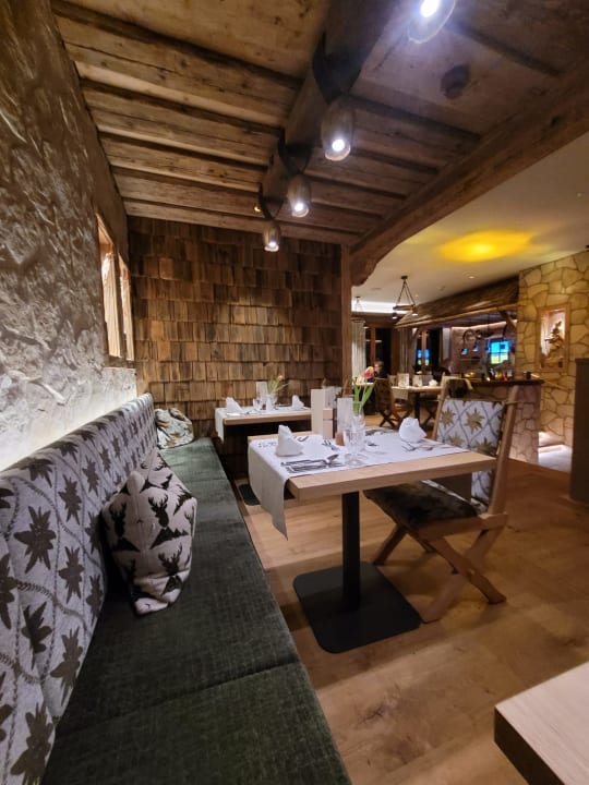 Gastro Alm- & Wellnesshotel Alpenhof