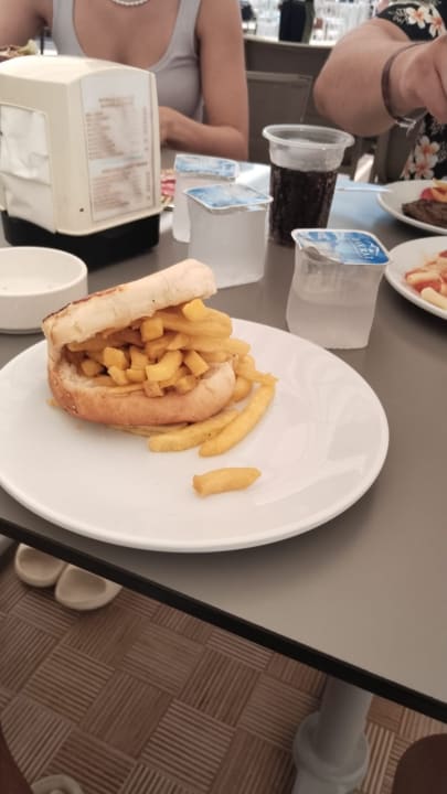 Gastro Hotella Resort & Spa