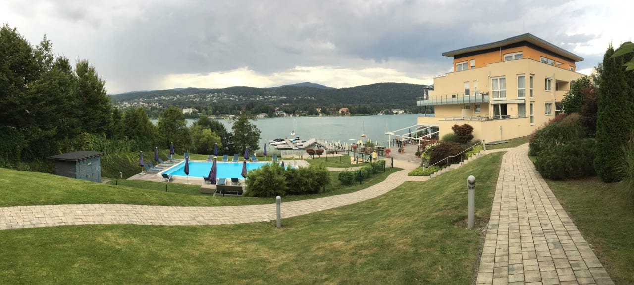 Traumhafte Lage am See Seehotel Süd Velden am Wörther See HolidayCheck Kärnten Österreich