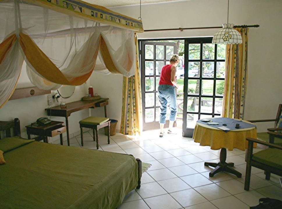 Angenehmes Hotelzimmer im Erdgeschoss Diani Sea Resort