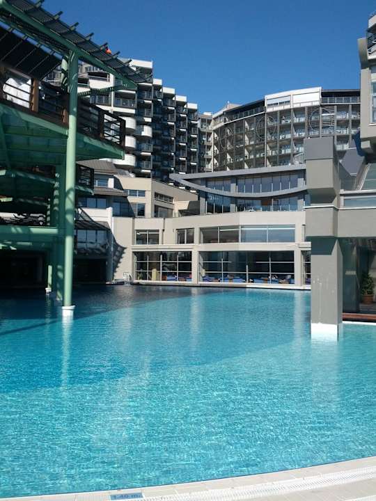 3 Limak Lara Deluxe Hotel & Resort