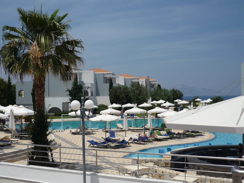 Poolbar Atlantica Marmari Palace