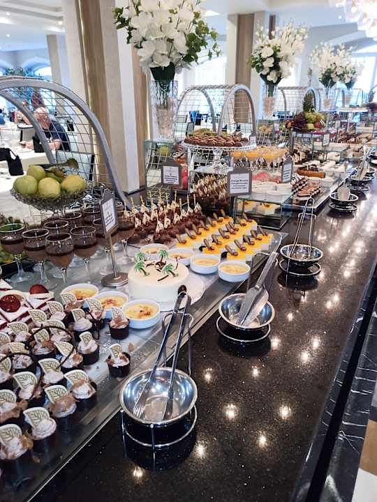 Gastro Premier Le Reve Hotel & Spa