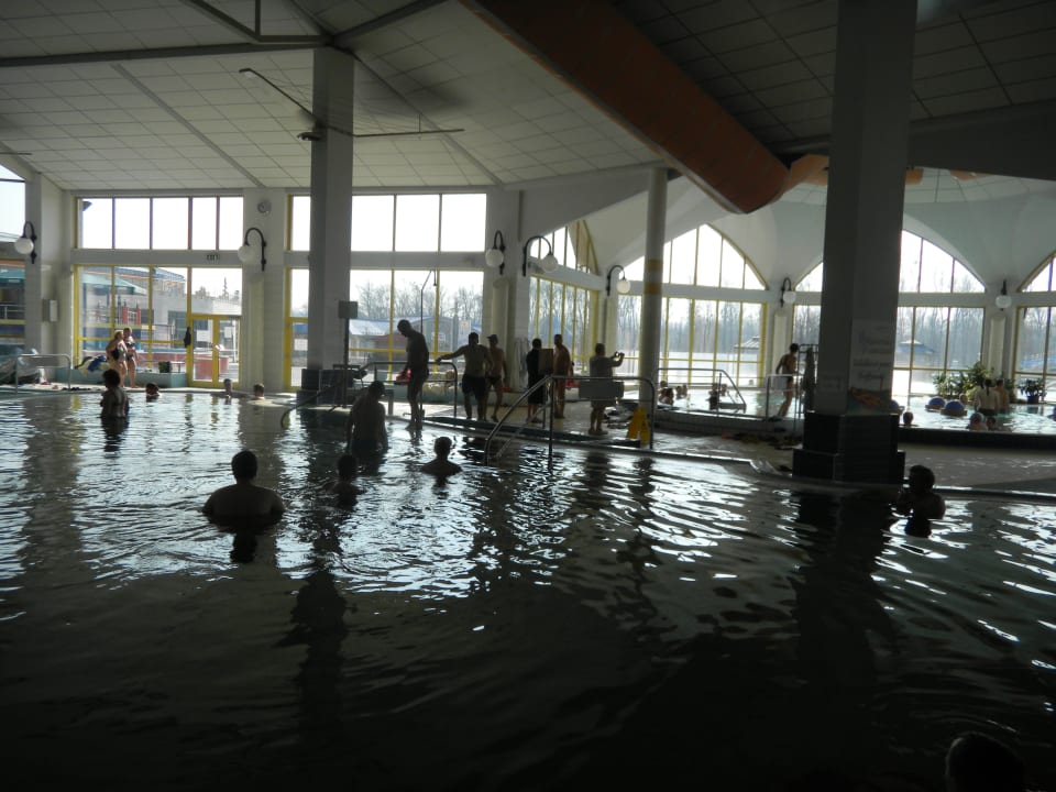 Innenbecken Park Inn by Radisson Sárvár  Resort & Spa
