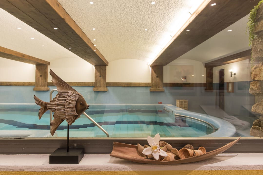 Pool Sunstar Hotel Klosters