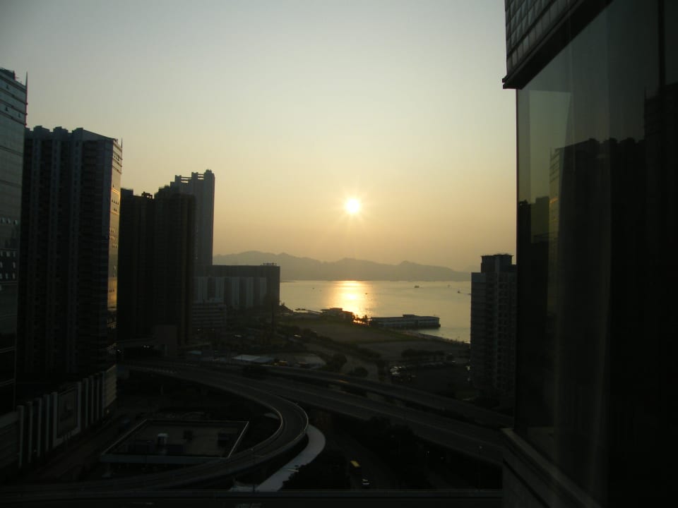 Window view Harbour Plaza Metropolis