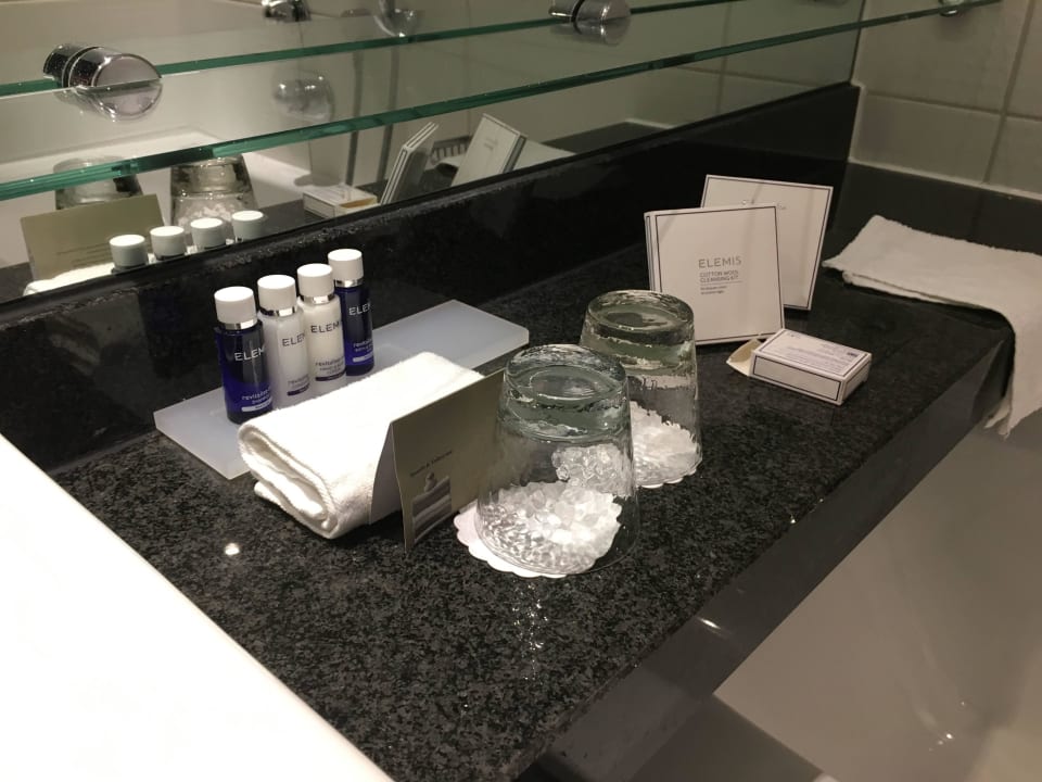 Hygieneartikel im Bad Park Plaza London Riverbank