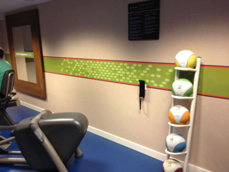 Fitnessraum Hampton by Hilton Berlin City West