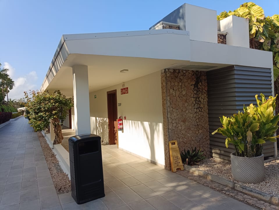 Außenansicht Hotel Riu Jambo