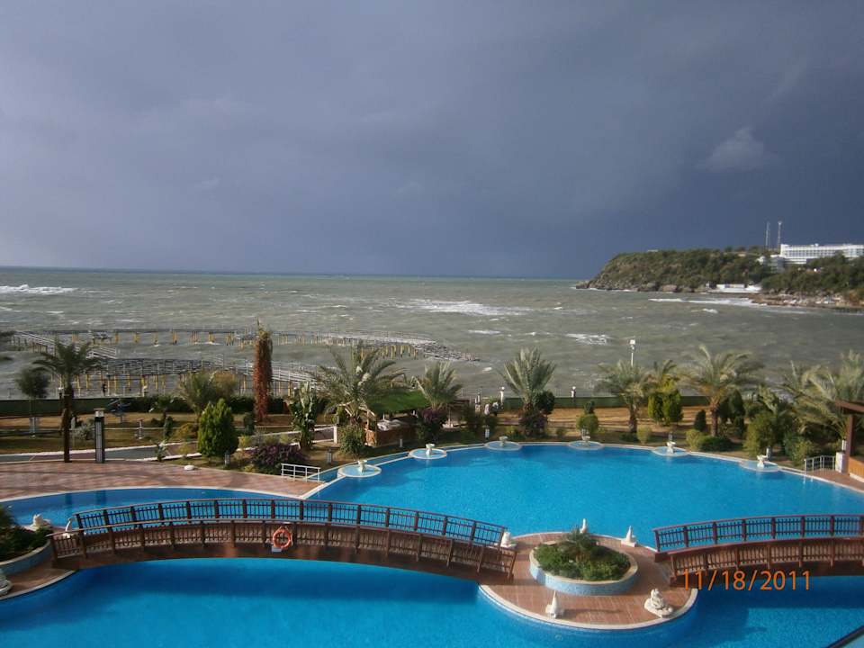 Kurz vor dem großen Regen Granada Luxury Okurcalar