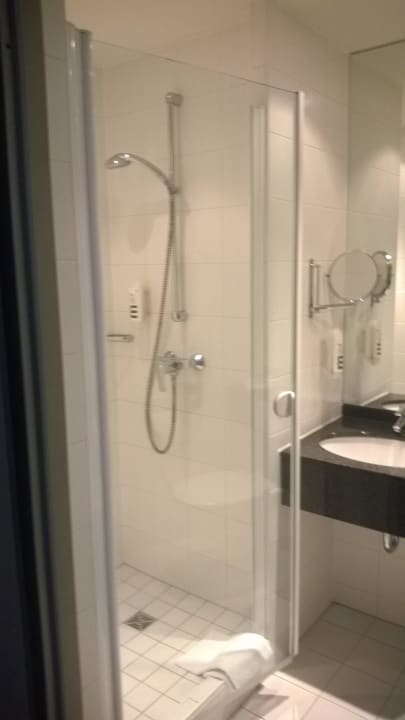 Dusche Mercure Hotel Hamburg Mitte